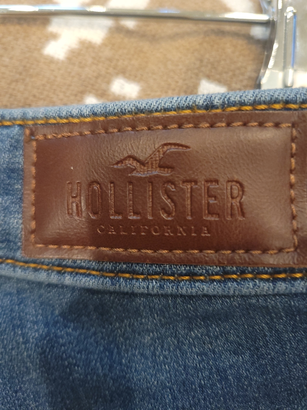 Hollister Light-Mid-Rise Boot Jeans - Picture 5 of 5